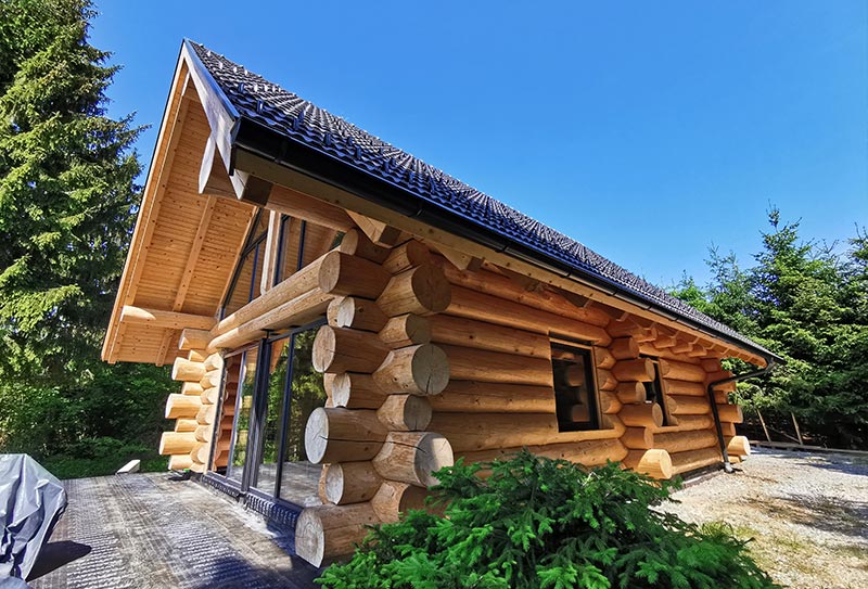 Lesene masivne hiše Alplog